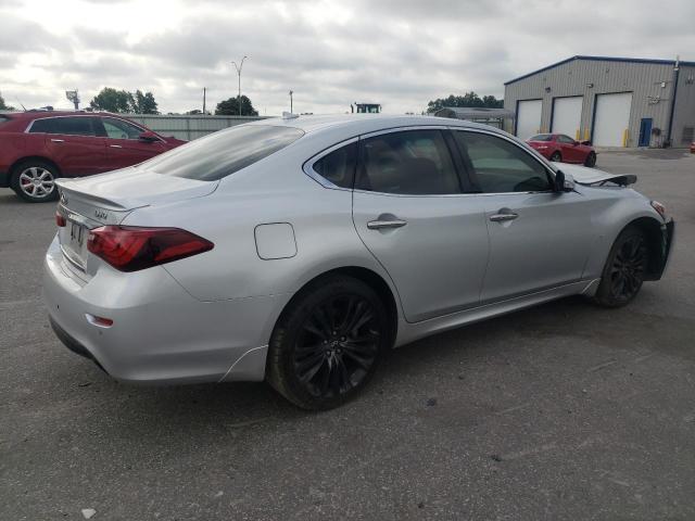  INFINITI Q70 2016 Серебристый