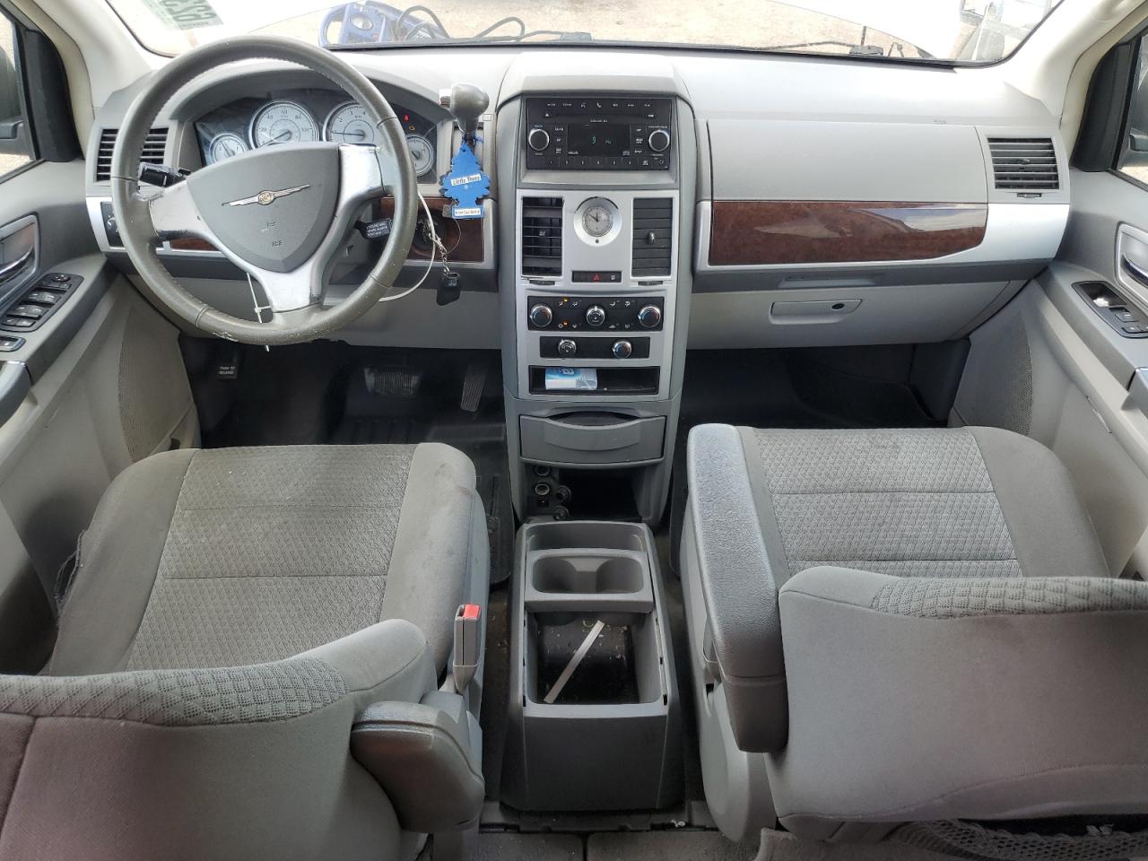 2010 Chrysler Town & Country Touring VIN: 2A4RR5D12AR221470 Lot: 84046075