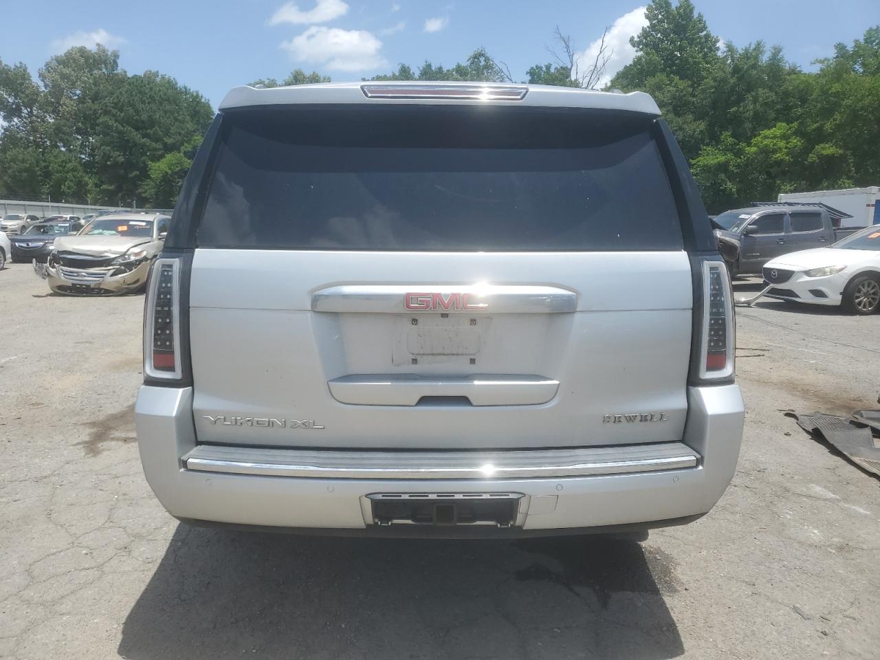 2016 GMC Yukon Xl Denali VIN: 1GKS2HKJ1GR437698 Lot: 63050295
