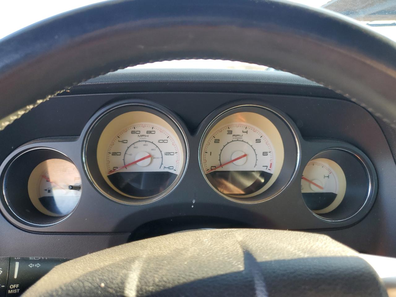 2011 Dodge Challenger VIN: 2B3CJ4DG8BH586102 Lot: 62752865