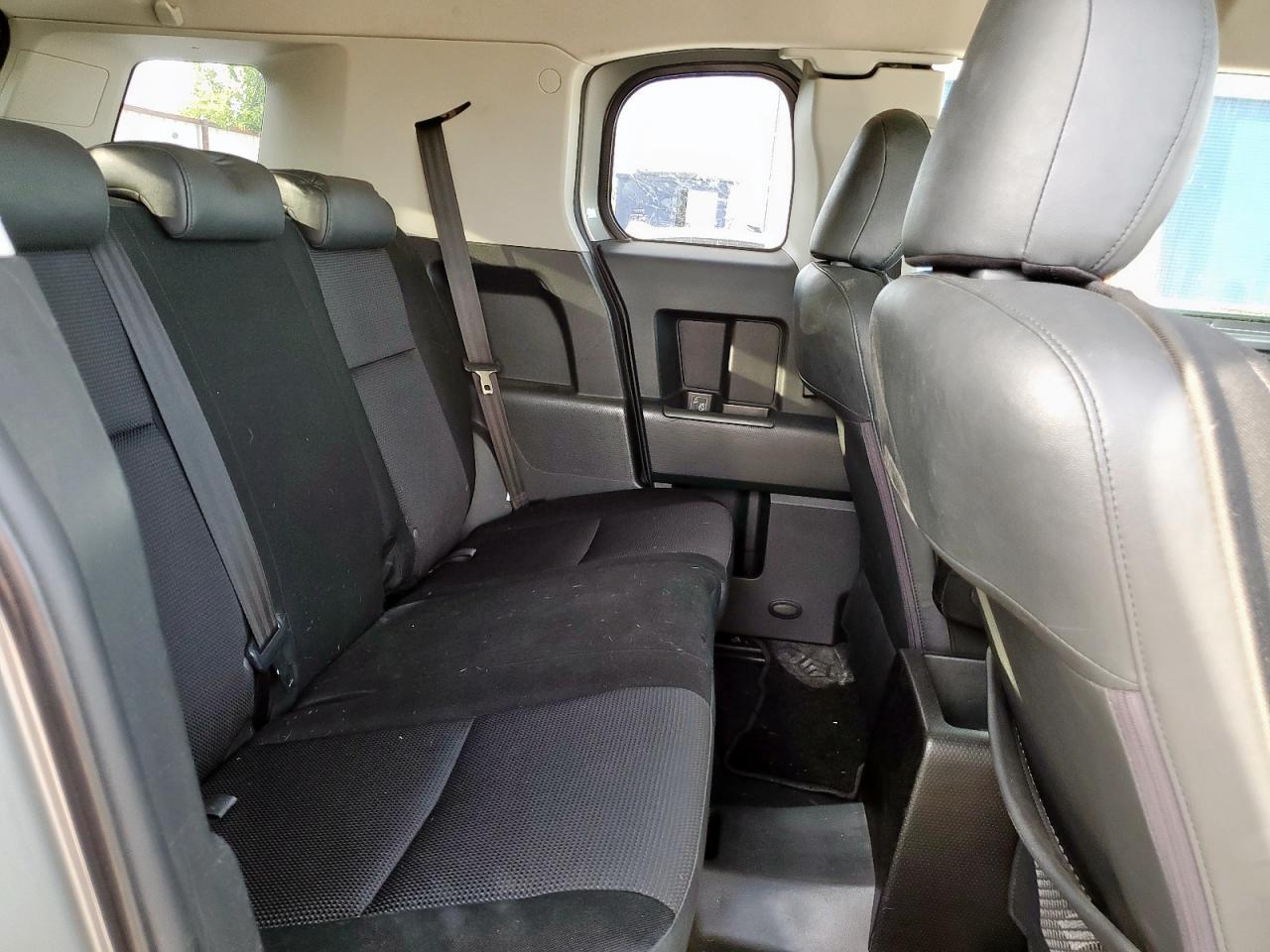 2010 Toyota Fj Cruiser VIN: JTEBU4BF9AK088067 Lot: 61687255