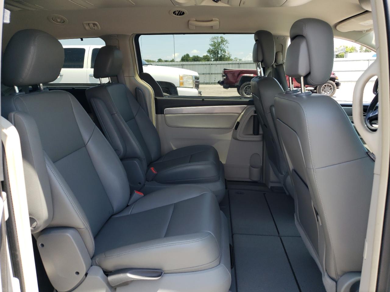 2011 Volkswagen Routan Se VIN: 2V4RW3DG2BR766535 Lot: 62953345