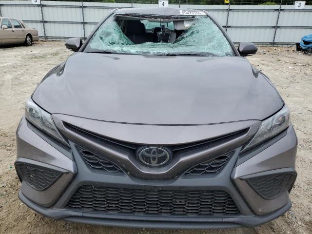 TOYOTA CAMRY 2023 Серый