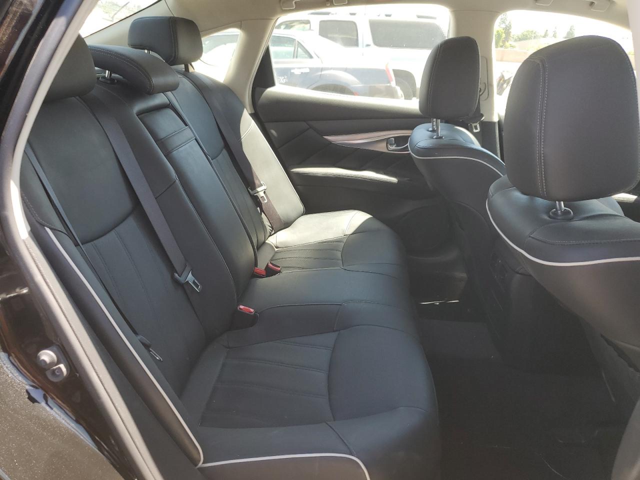 2019 Infiniti Q70 3.7 Luxe VIN: JN1BY1AP9KM505102 Lot: 61176205