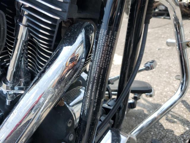  HARLEY-DAVIDSON FL 2012 Два тона