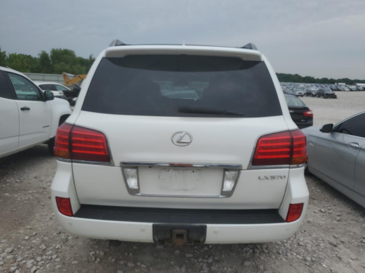 2011 Lexus Lx 570 VIN: JTJHY7AX7B4082169 Lot: 61801895