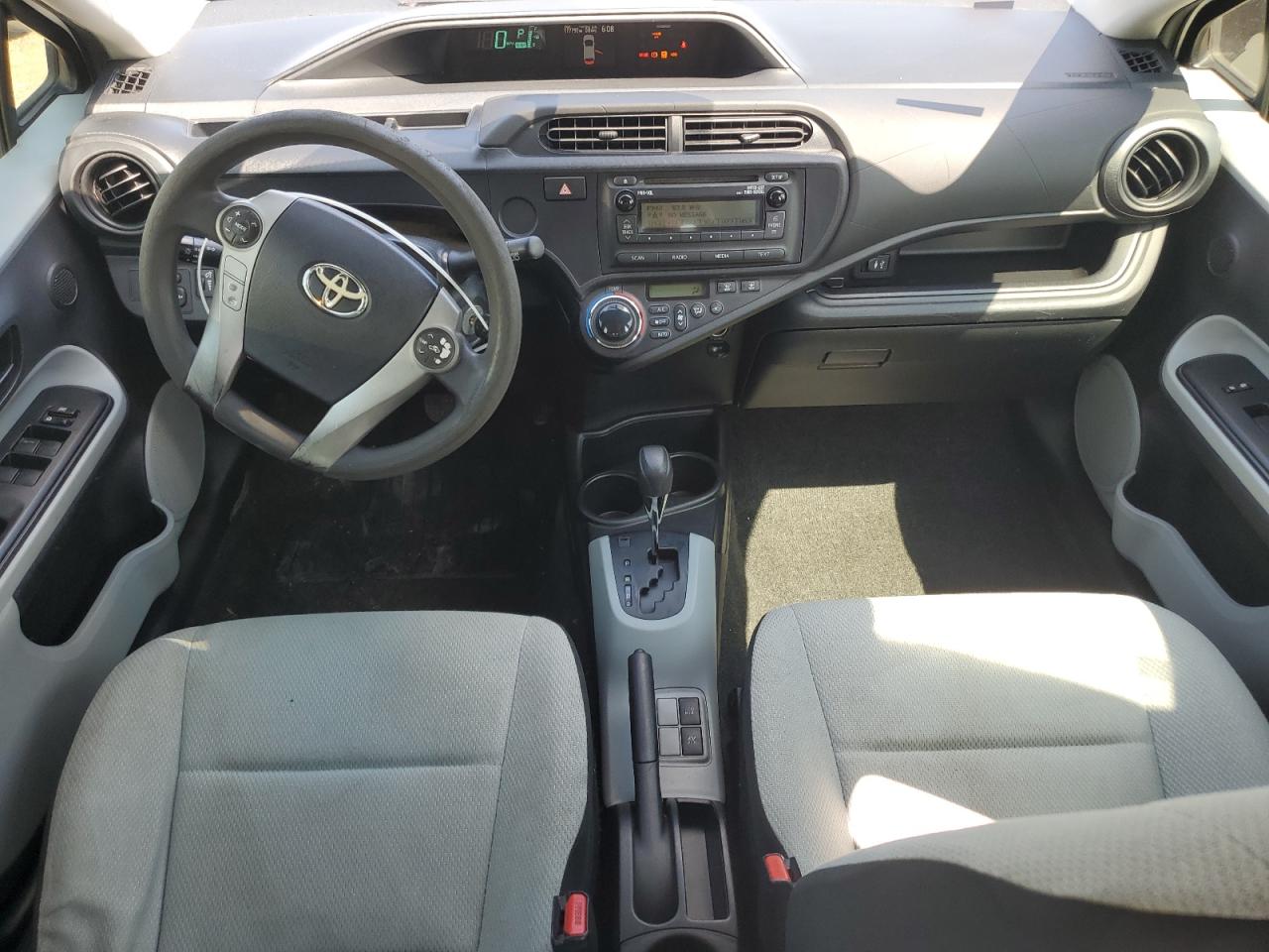 TOYOTA PRIUS 2013 VIN JTDKDTB3XD1540011 zdjęcie 8