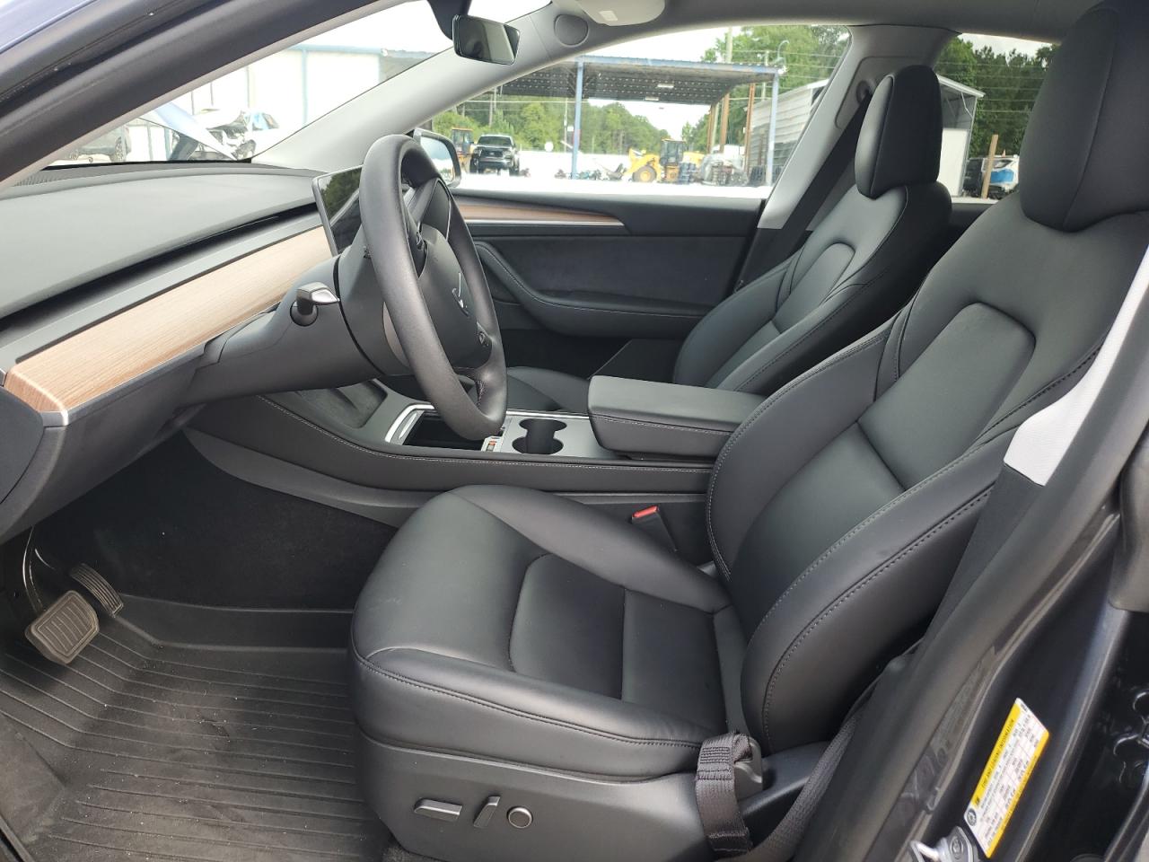 2023 Tesla Model Y VIN: 7SAYGDED5PF949544 Lot: 60210925
