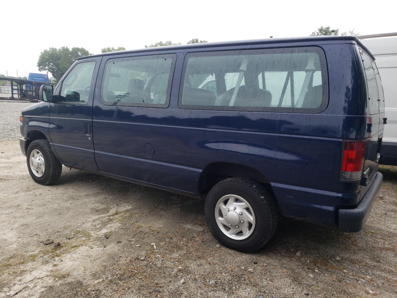 FORD ALL Models 2011 VIN 1FBNE3BL8BDA38379 zdjęcie 2