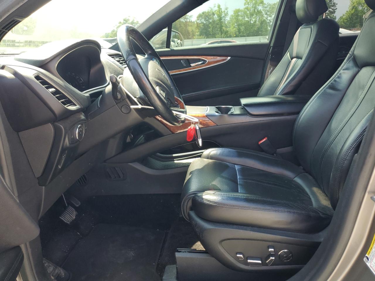 2017 Lincoln Mkx Reserve VIN: 2LMPJ6LR2HBL12680 Lot: 62188335