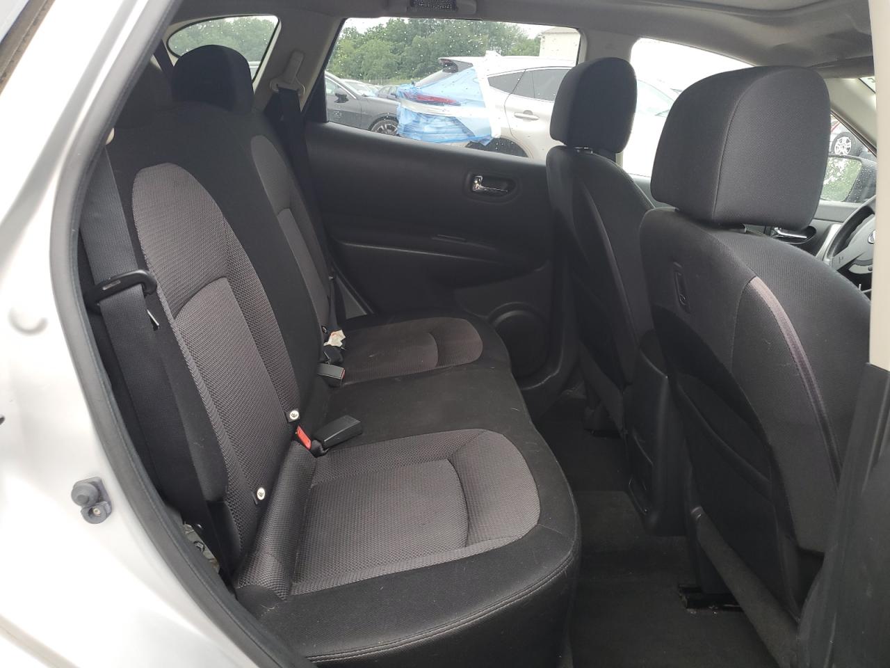 2010 Nissan Rogue S VIN: JN8AS5MV5AW105864 Lot: 62755775