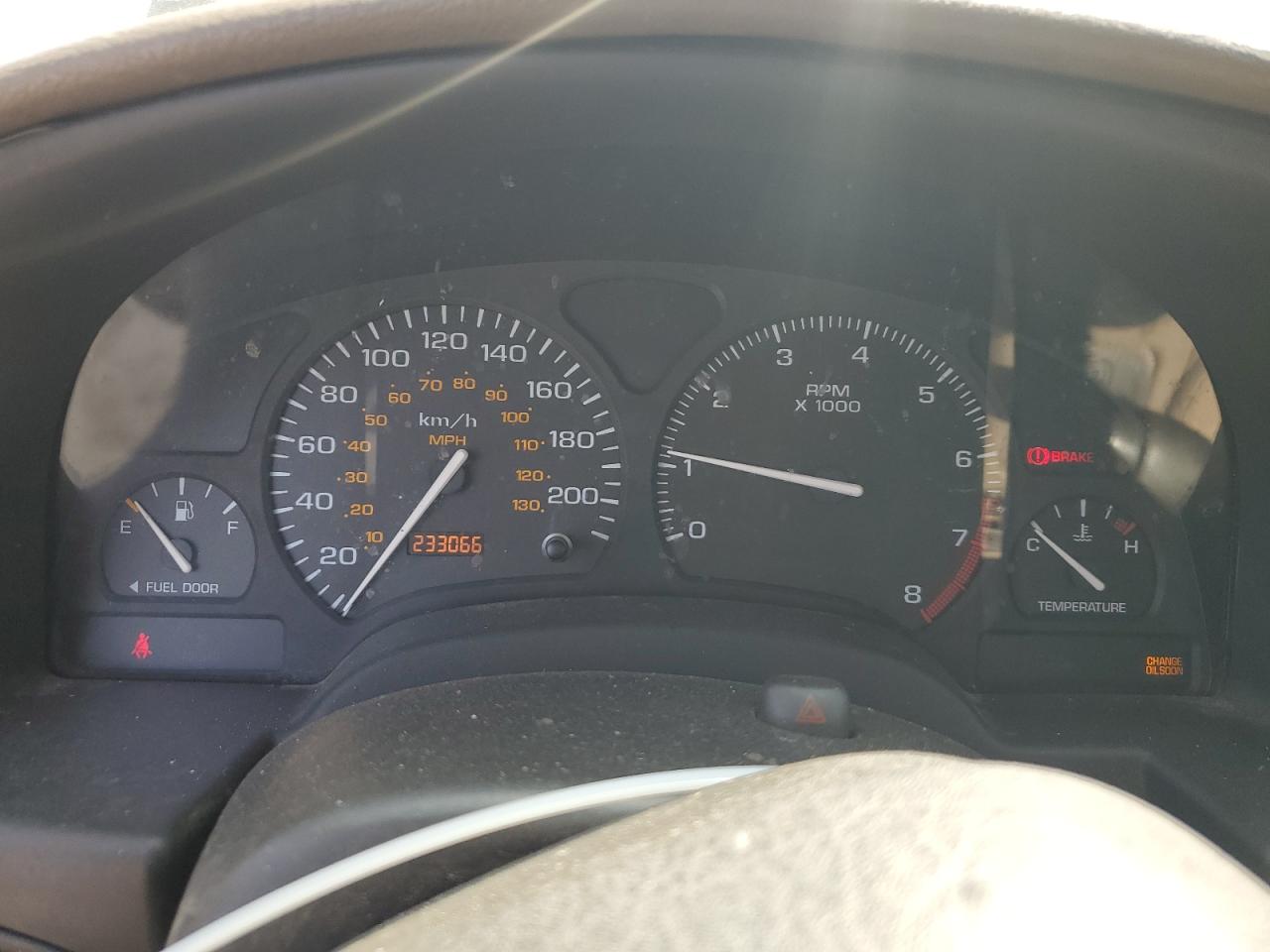 2001 Saturn Sc2 VIN: 1G8ZY12701Z100557 Lot: 61967075