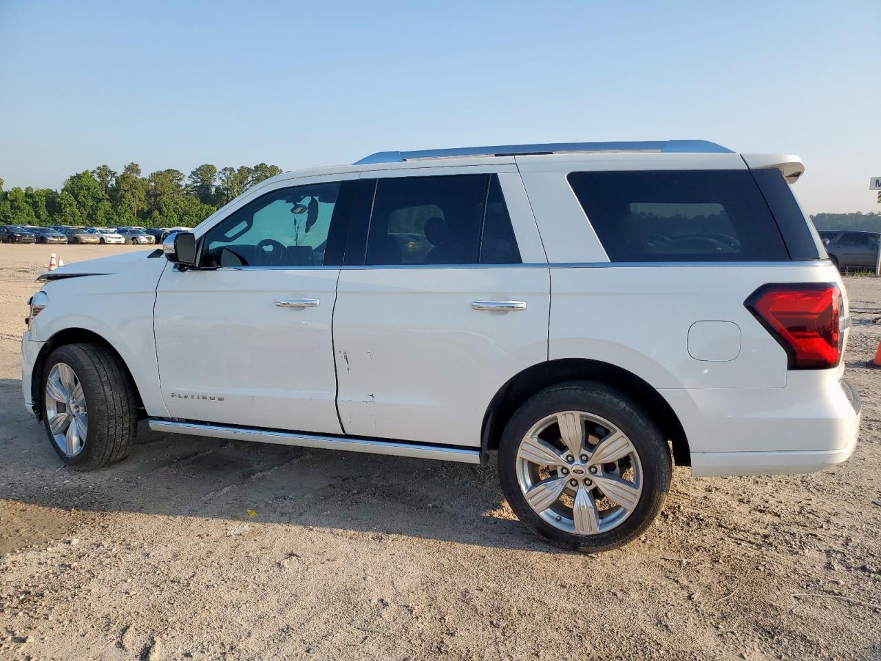 VIN: 1FMJU1L88PEA35667 2023 FORD EXPEDITION
