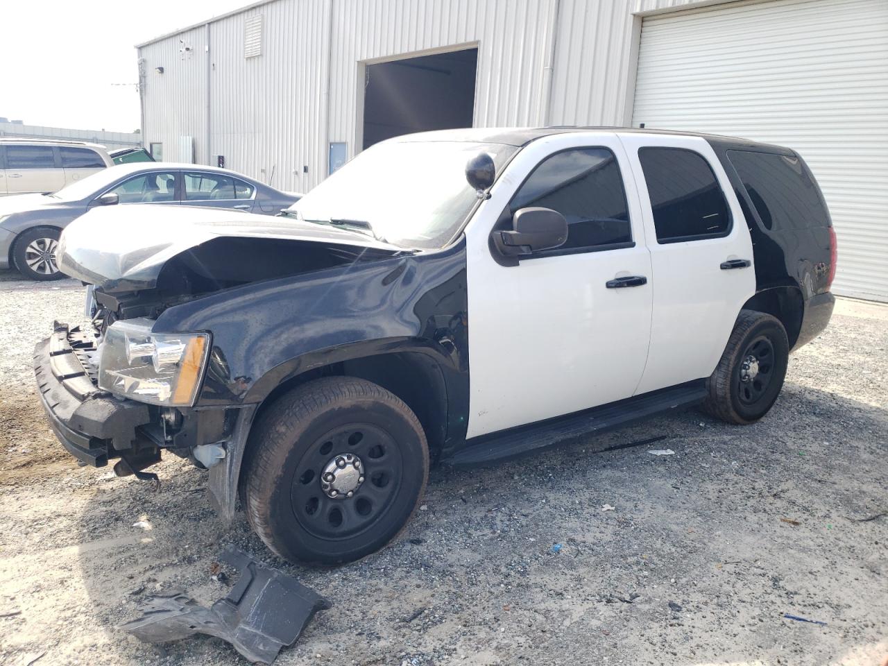 CHEVROLET TAHOE 2011 VIN 1GNLC2E0XBR344000