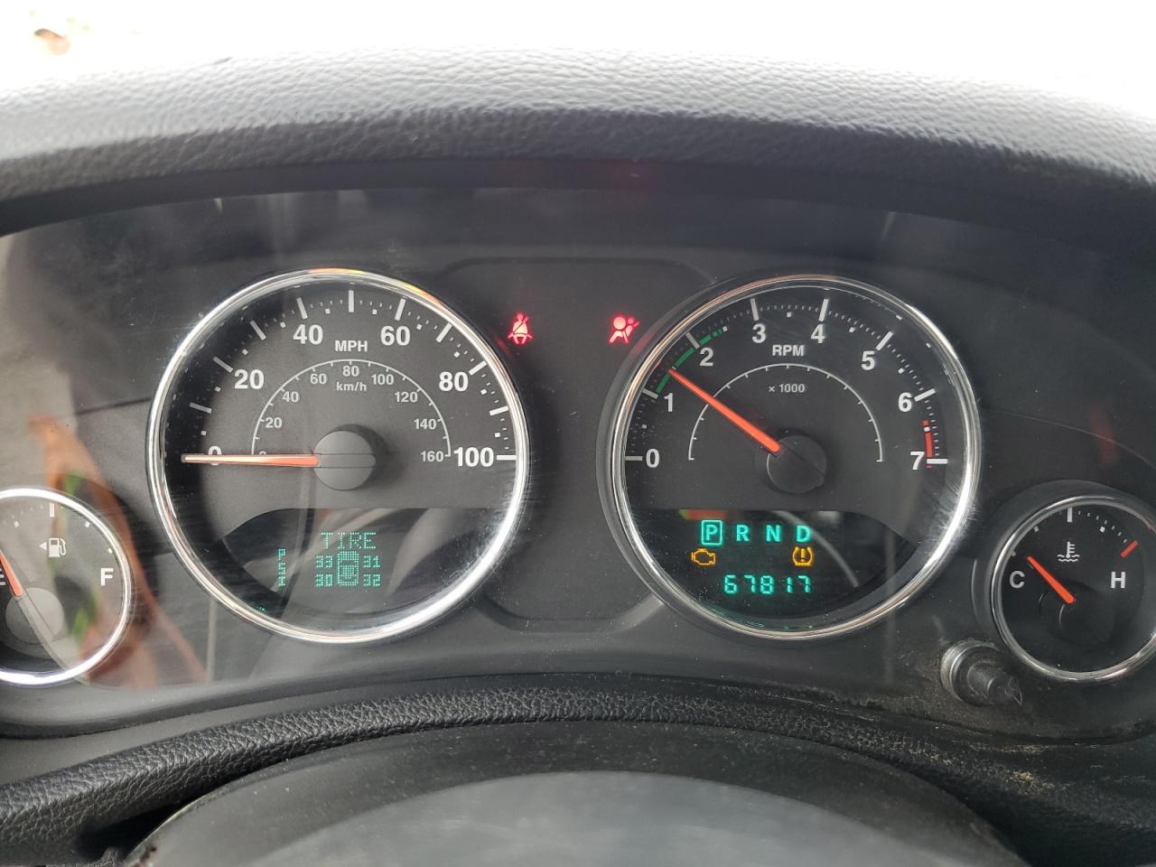 2013 Jeep Wrangler Unlimited Sahara VIN: 1C4BJWEG9DL641957 Lot: 62336175