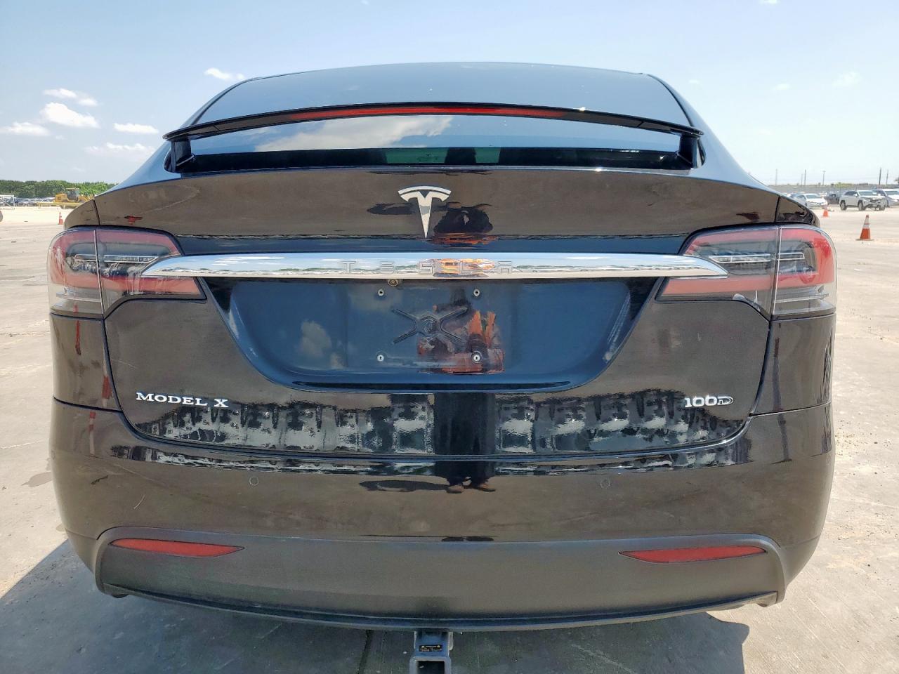 2018 Tesla Model X VIN: 5YJXCBE25JF132458 Lot: 59230155