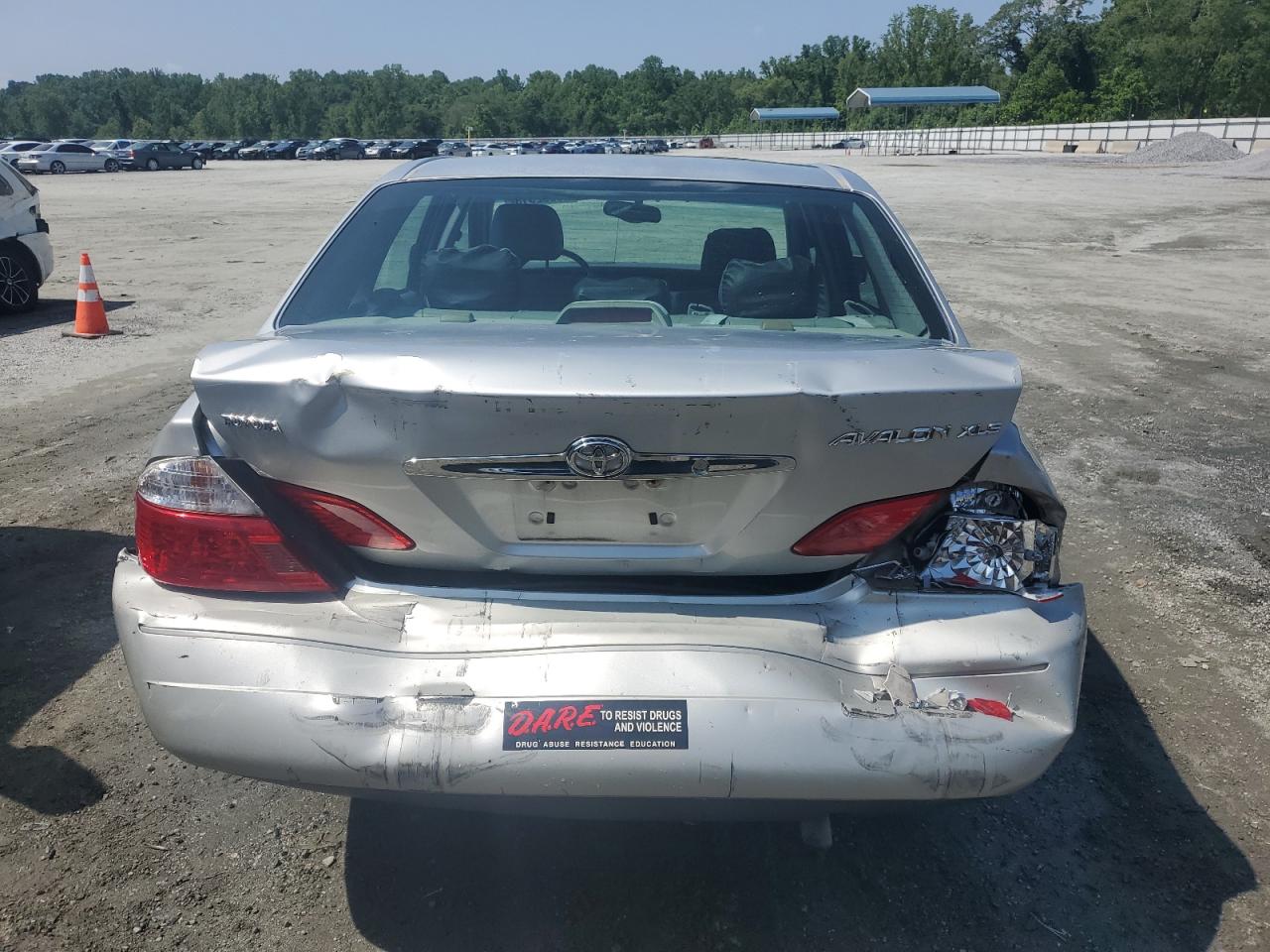 2004 Toyota Avalon Xl VIN: 4T1BF28B84U372589 Lot: 62270825