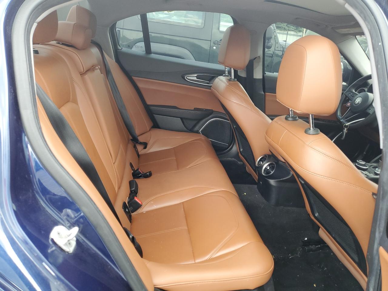 2018 Alfa Romeo Giulia Q4 VIN: ZARFAEDN8J7583555 Lot: 61931845