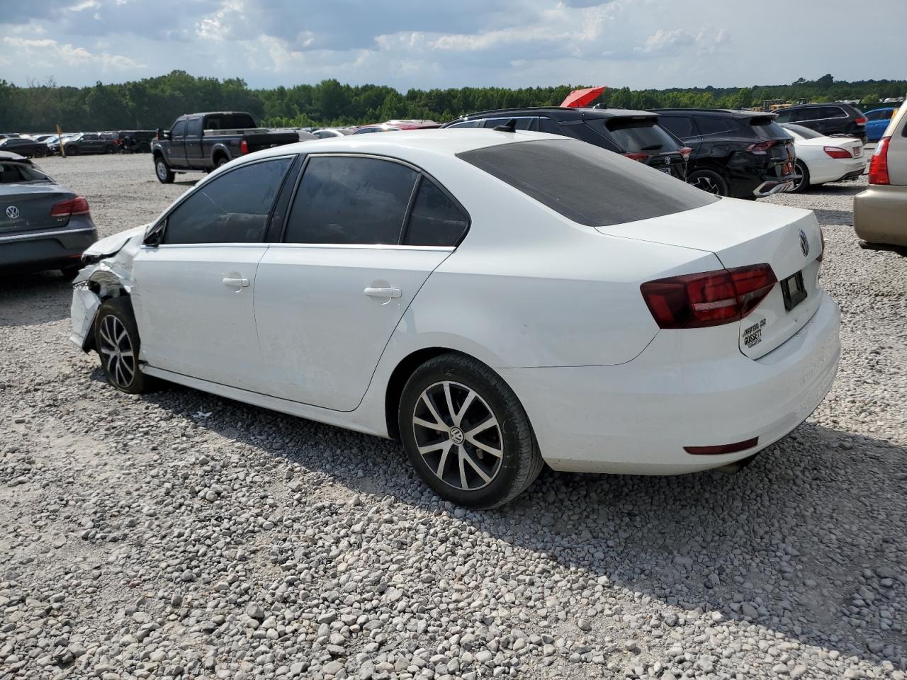 VOLKSWAGEN JETTA 2018 VIN 3VWDB7AJ1JM228211 фото 2