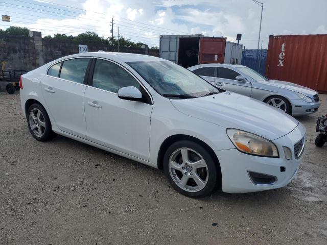 Sedans VOLVO S60 2012 Biały