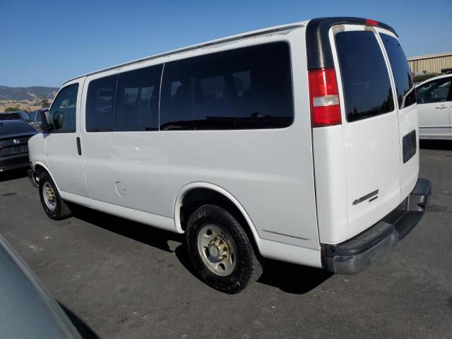 Minivans CHEVROLET EXPRESS 2013 Biały