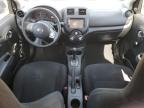 2014 Nissan Versa S იყიდება Mentone-ში, CA - Rear End