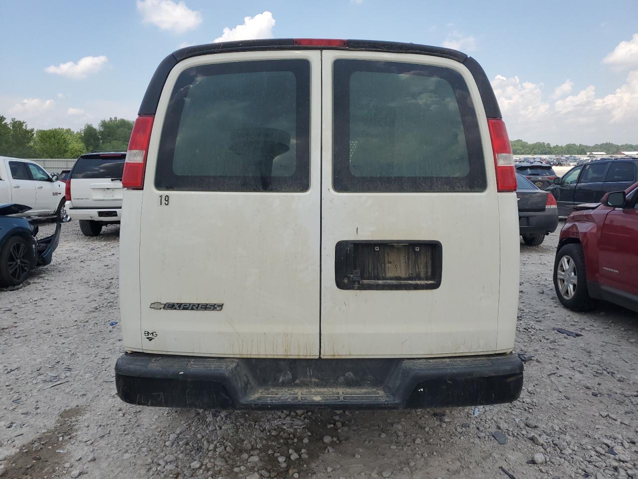 2019 Chevrolet Express G2500 VIN: 1GCWGAFP5K1366100 Lot: 62489415