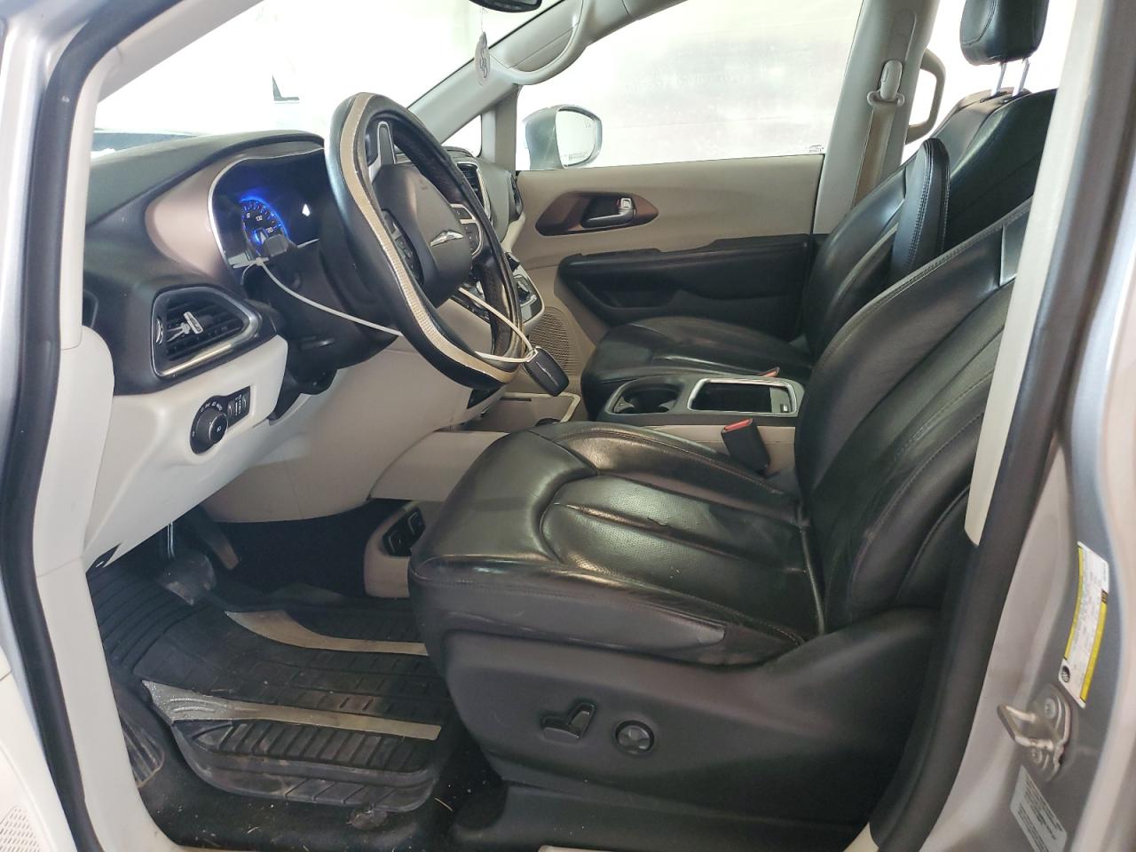 2017 Chrysler Pacifica Touring L Plus VIN: 2C4RC1EG0HR782215 Lot: 62565445