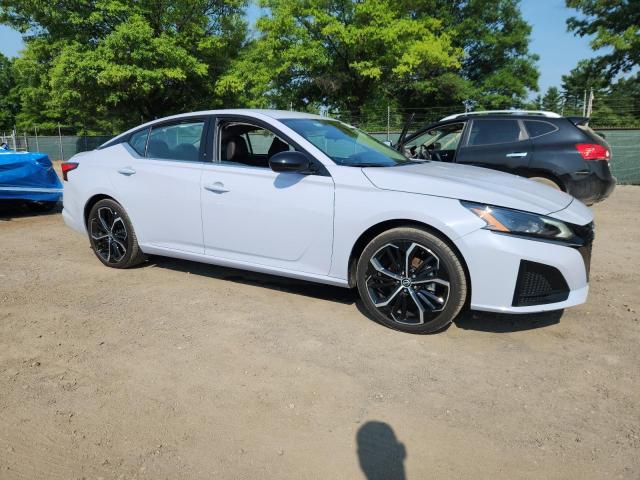  NISSAN ALTIMA 2024 Gray