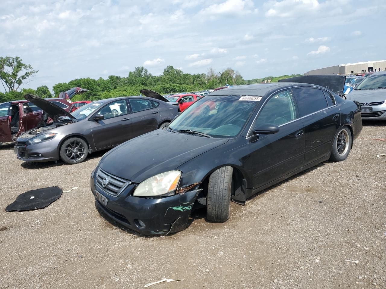2003 Nissan Altima Base იყიდება Des Moines-ში, IA - Rear End