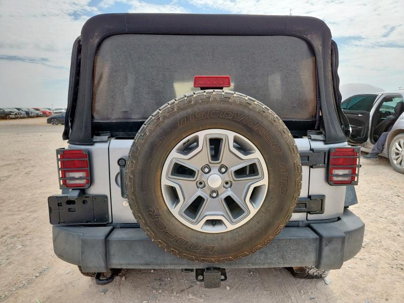 Паркетники JEEP WRANGLER 2013 Сріблястий