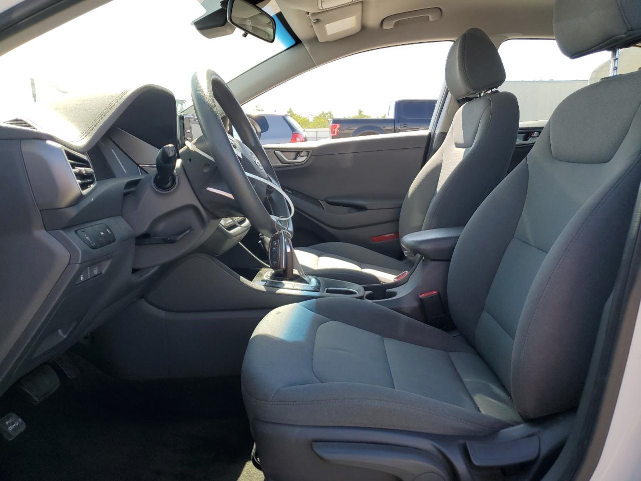 2020 Hyundai Ioniq Blue VIN: KMHC65LC8LU240520 Lot: 61002695