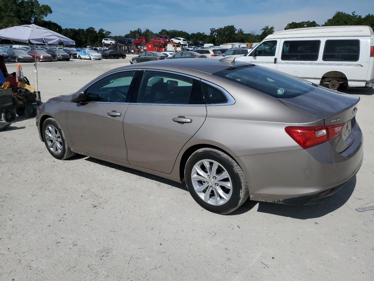 CHEVROLET MALIBU 2023 VIN 1G1ZD5ST1PF216472 фото 2
