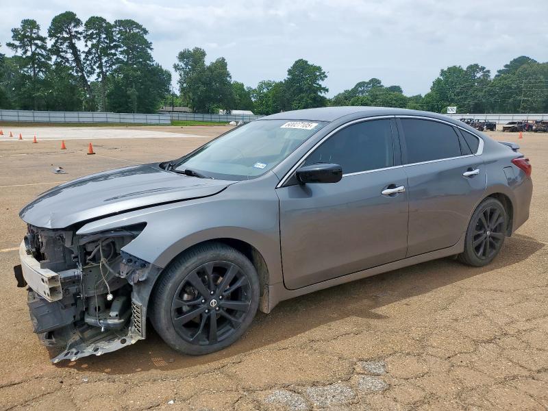  NISSAN ALTIMA 2018 Szary