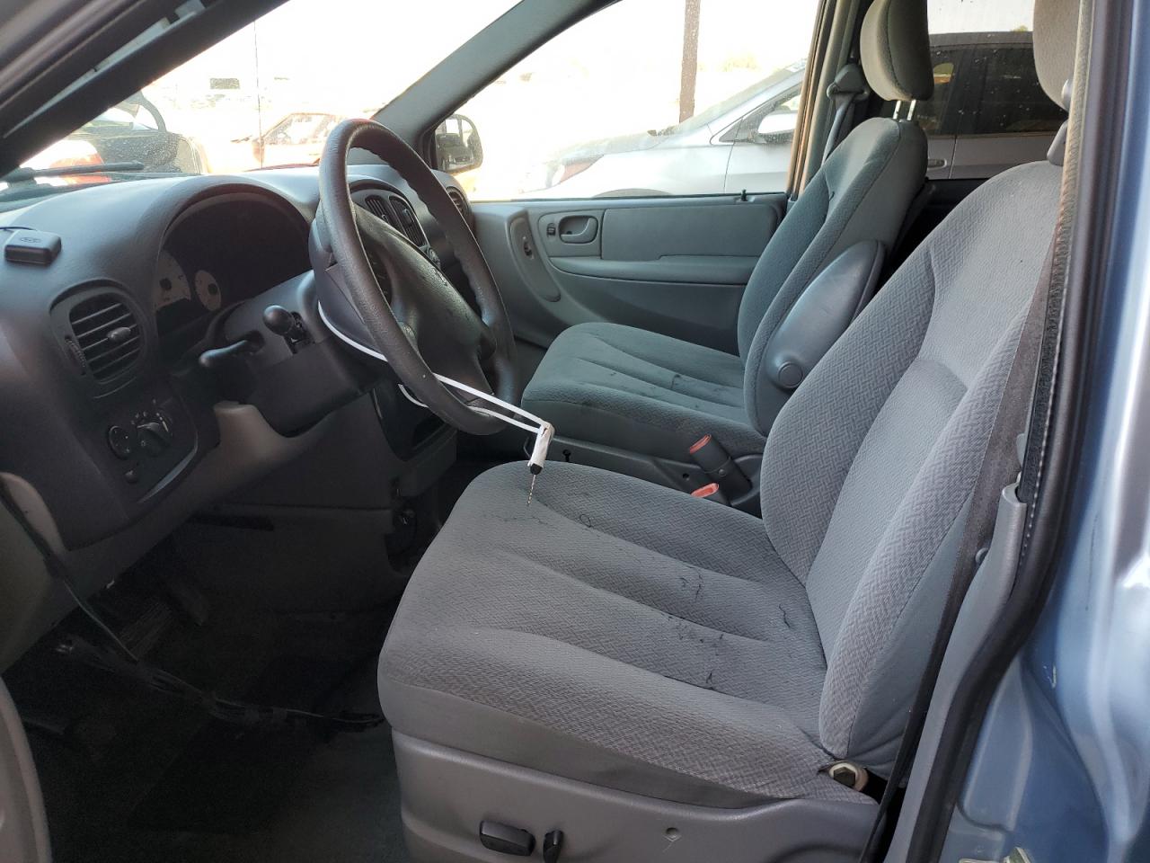 2005 Dodge Caravan Sxt VIN: 1D4GP45R15B181360 Lot: 61221005