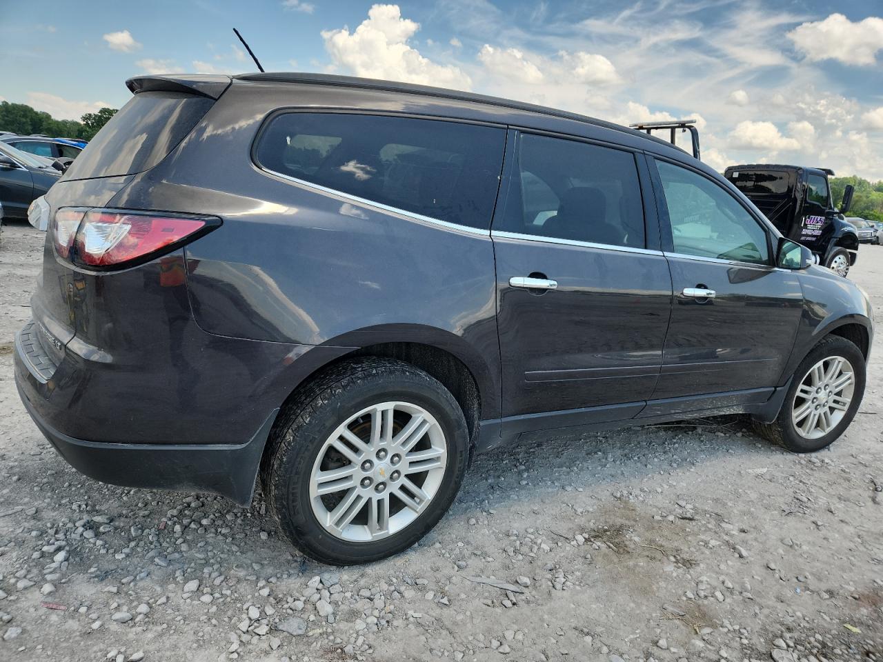 CHEVROLET TRAVERSE 2015 VIN 1GNKRGKD7FJ337976 фото 3