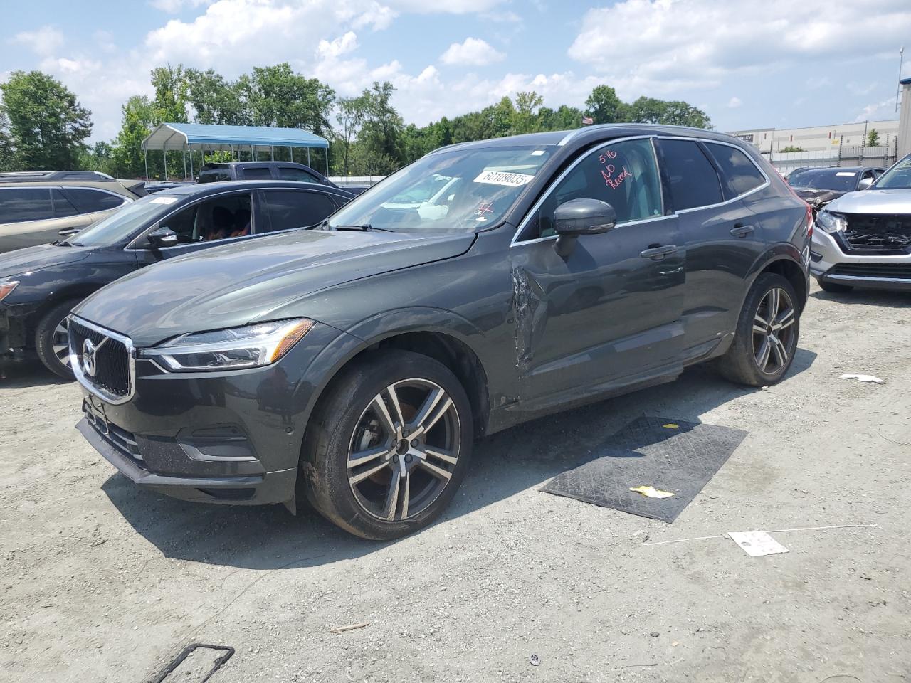 2019 Volvo Xc60 T5 for Sale in Spartanburg, SC - Minor Dent/Scratches
