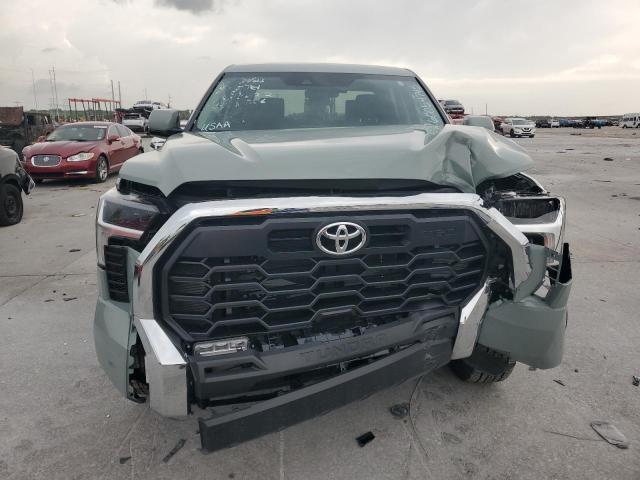  TOYOTA TUNDRA 2024 Зеленый