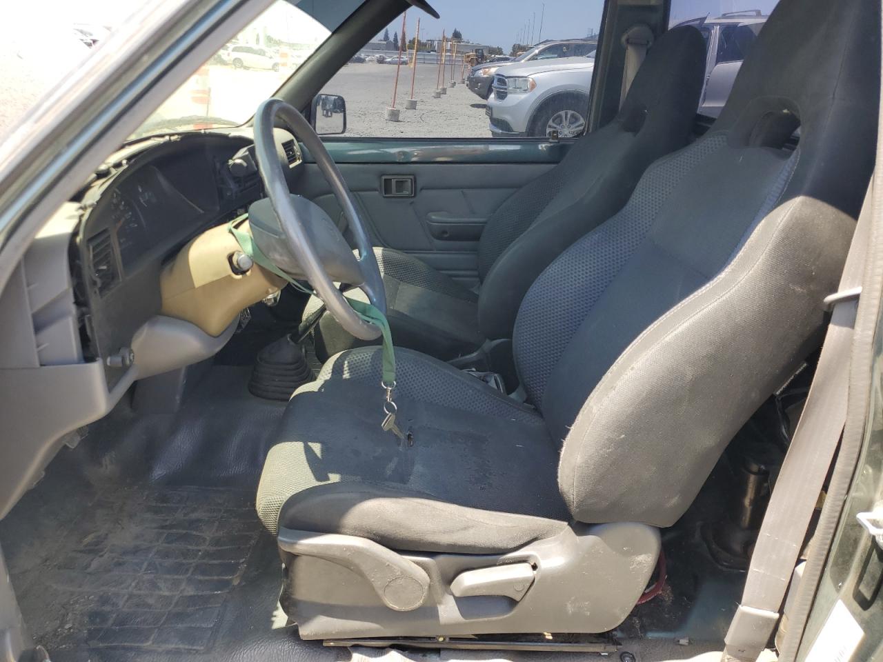 1992 Toyota Pickup 1/2 Ton Short Wheelbase Stb VIN: 4TARN81A1NZ041749 Lot: 59712055