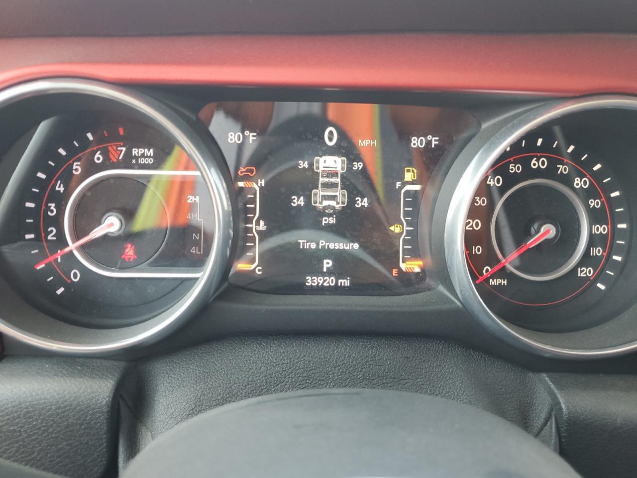 JEEP WRANGLER 2018 VIN 1C4HJXFG1JW125326 photo 9