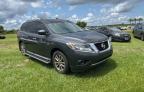 2014 Nissan Pathfinder S for Sale in Orlando, FL - Minor Dent/Scratches