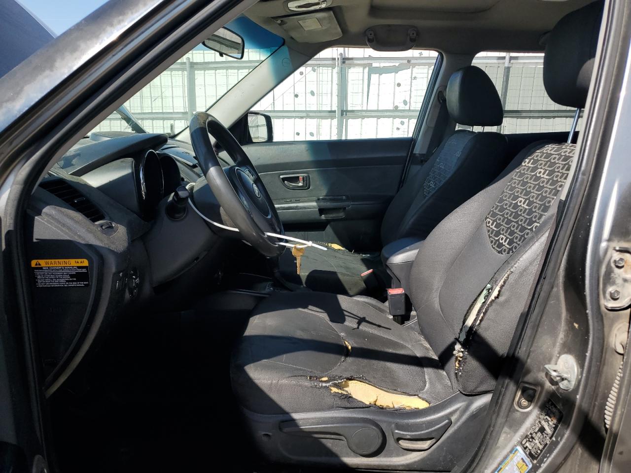 2011 Kia Soul + VIN: KNDJT2A23B7226177 Lot: 61825195