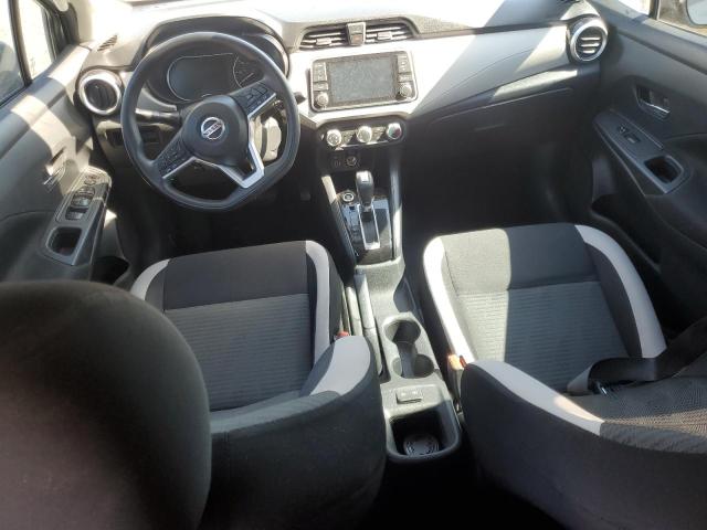  NISSAN VERSA 2021 Серый