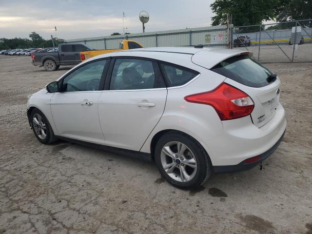 Hatchbacks FORD FOCUS 2012 White