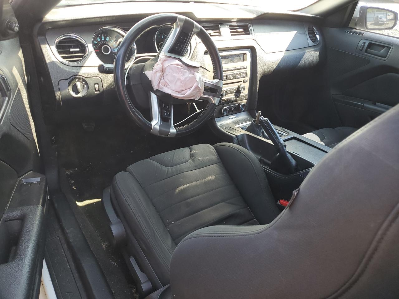 FORD MUSTANG 2014 VIN 1ZVBP8CF5E5271162 фото 8