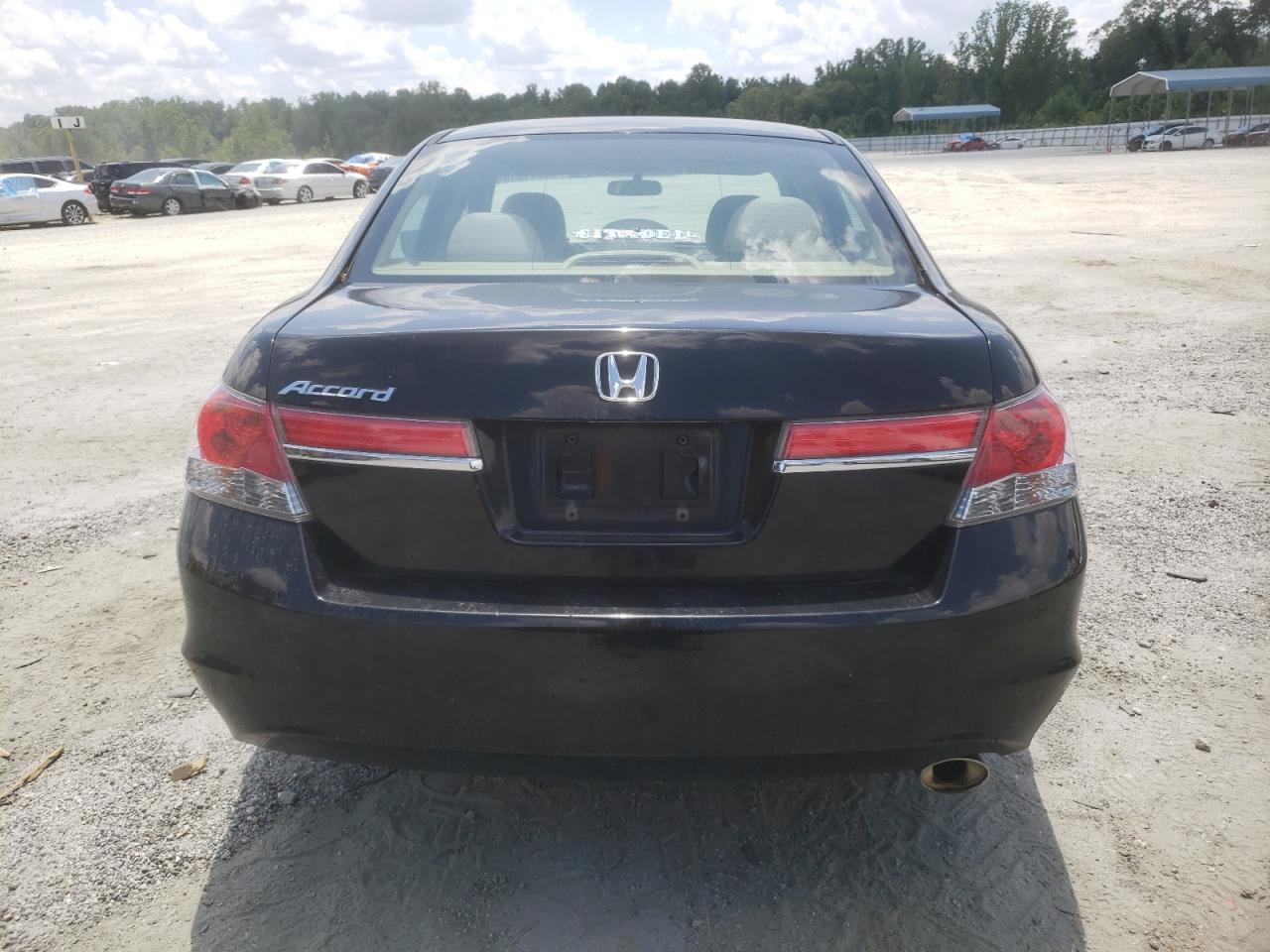 2011 Honda Accord Lx VIN: 1HGCP2F33BA070533 Lot: 62961915