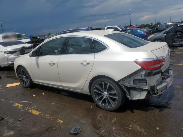 Sedans BUICK VERANO 2016 White