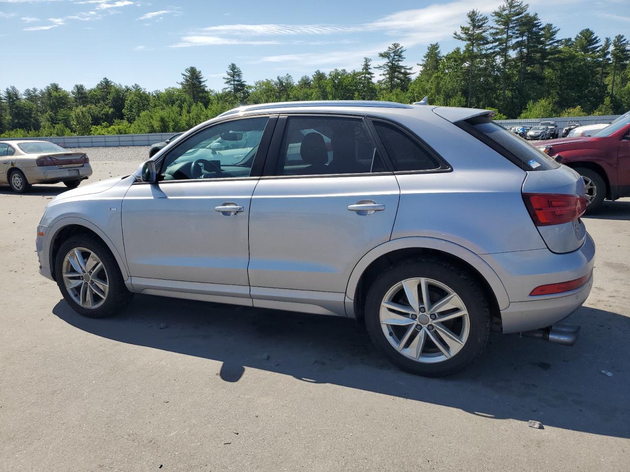 AUDI Q3 2018 VIN WA1BCCFS9JR004971 zdjęcie 2
