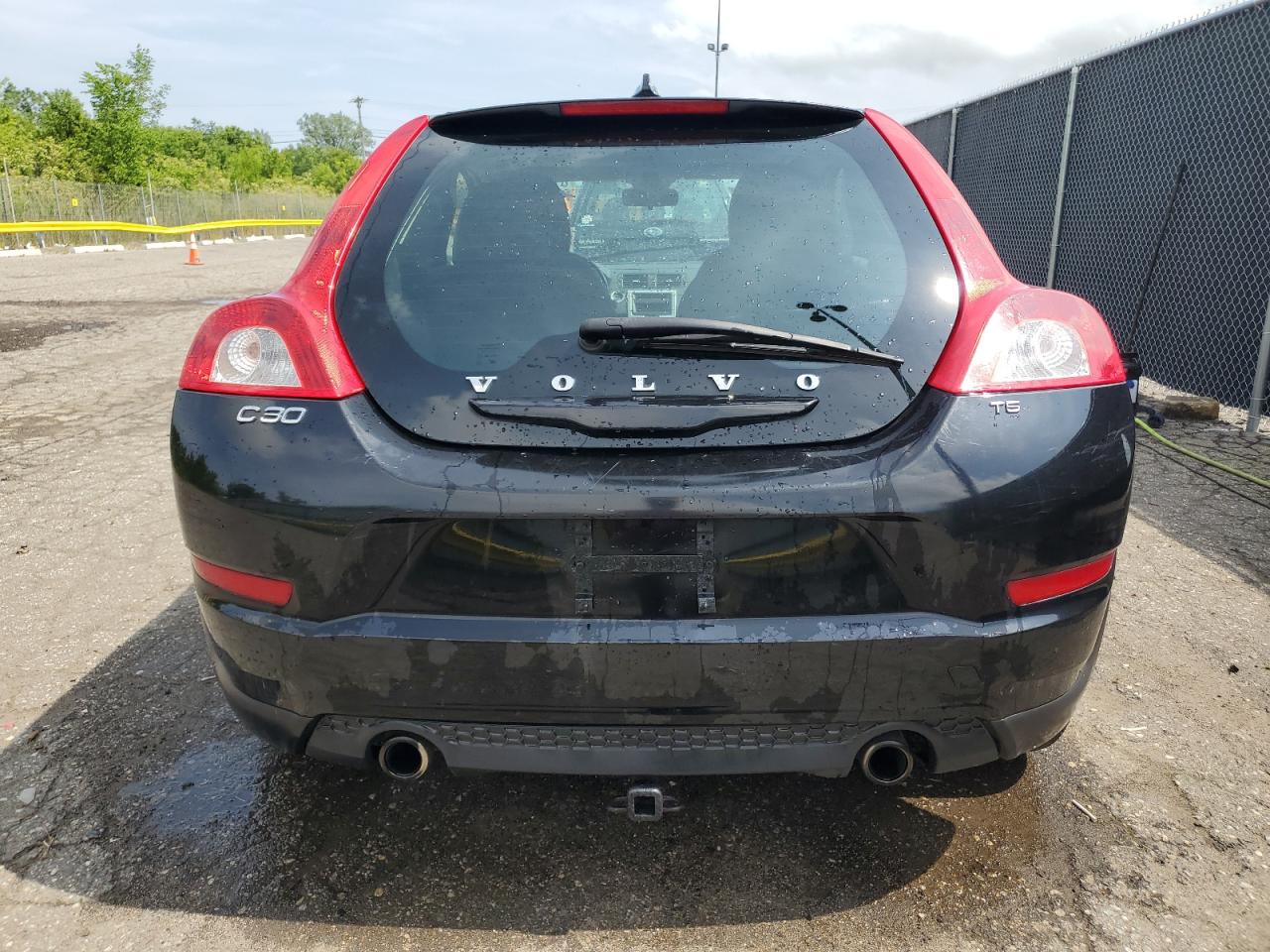 2011 Volvo C30 T5 VIN: YV1672MKXB2206540 Lot: 61576705