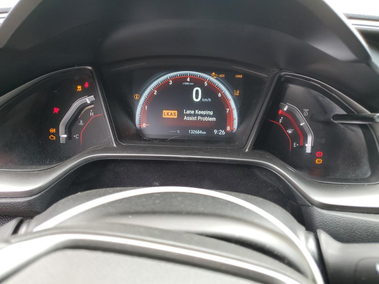 2018 Honda Civic Sport Touring VIN: SHHFK7H92JU306165 Lot: 59621845